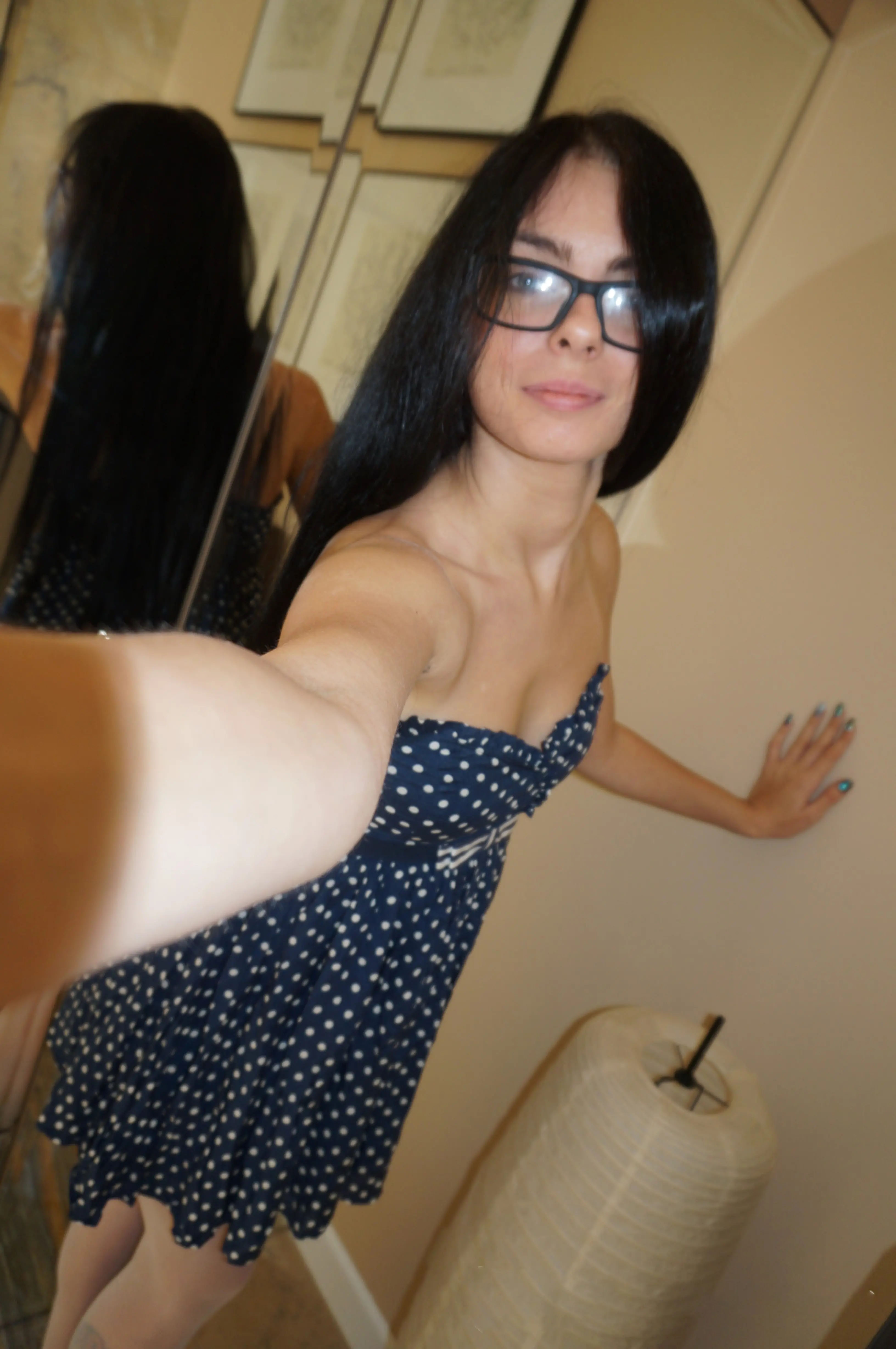 Проститутка Маринка СПб у метро Петроградская, телефон +7(911)737-42-93