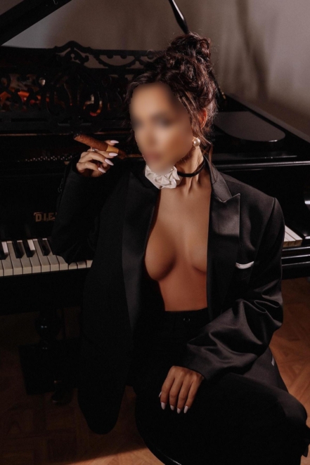 Олеся - cекс и интим услуги у метро Елизаровская за 8000 р. час, телефон +79811554285 - фото 2