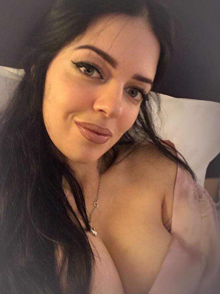 Проститутка Аврора Питера у метро Чернышевская, телефон +7(981)155-42-85